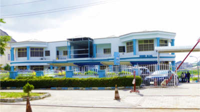 Nisa Premier Hospital campus entrance
